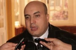 محكمة سيدي امحمد: تقديم الصحفي فضيل بومالة أمام وكيل الجمهورية
