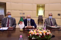 لعمامرة يتباحث مع مفوض السلم والأمن في الإتحاد الإفريقي