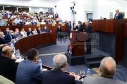 الوزير الأول: أموال مهولة خصصت لإعادة تقييم المشاريع العمومية ولن نسمح بهذا مجددا