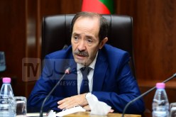 وزير التربية: الموت غيب الكثير من منتسبي القطاع والتلقيح ضرورة لحماية المدرسة