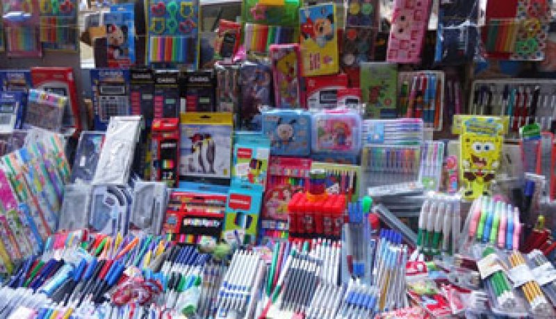 تعليمات صارمة لمراقبة التجار الناشطين في مجال بيع الأدوات المدرسية