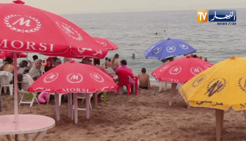 مجتمع :عودة المهن الصيفية..فرصة الإسترزاق في الشواطئ