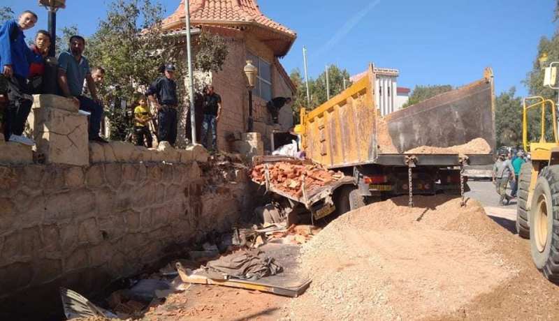 15 جريحا في إصطدام شاحنة بعدة مركبات في سطيف