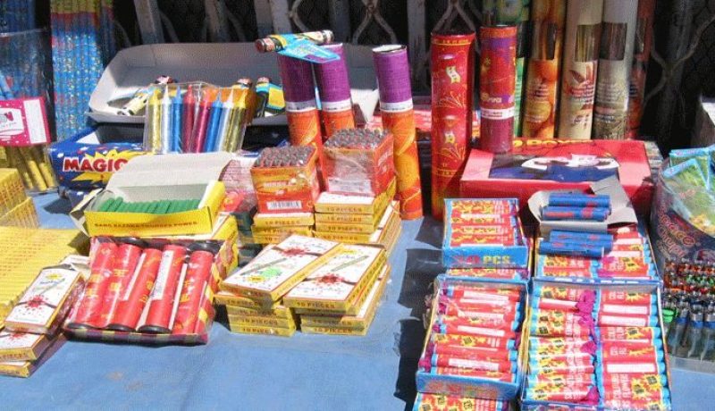 معسكر: توقيف 4 أشخاص وحجز 7780 وحدة من المفرقعات