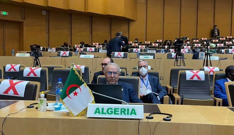 لعمامرة يدعو إلى تجنيب الاتحاد الافريقي عوامل الانقسام والفرقة وتغليب المصلحة الجماعية