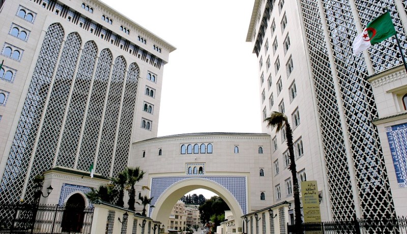عرقاب يشرف على الاجتماع الإقليمي الأول مع جمعيات حماية المستهلك