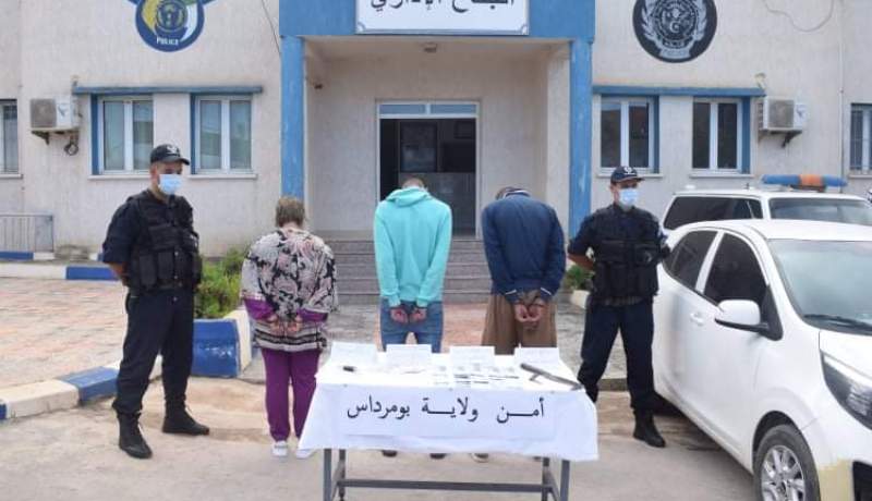 بومرداس: الإطاحة بمجموعة إجرامية تمتهن تزوير العملة الوطنية