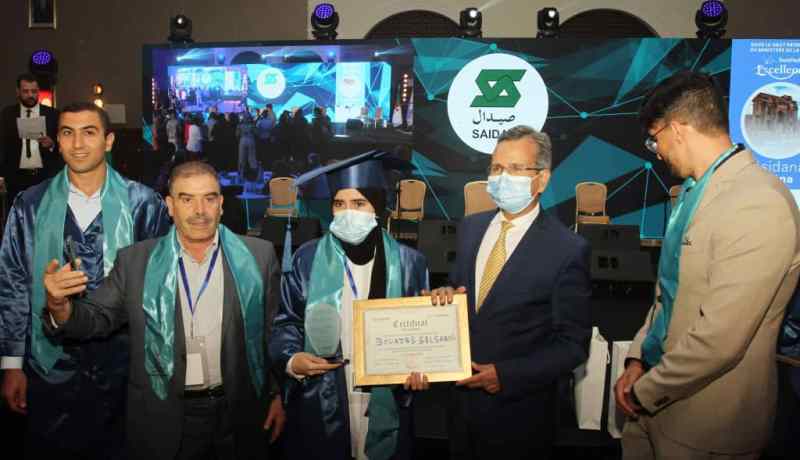 بن بوزيد يشرف على المراسيم الوطنية الأولى للمتفوقين الأوائل في الطب