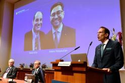 ‏فوز الأمريكيين ديفيد جوليوس وأردم باتابوتيان بجائزة نوبل للطب