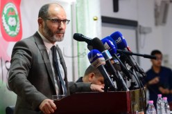 مقري: ماكرون لم يقدم أي عمل بطولي للجزائر باعترافه بجرائم 17 أكتوبر