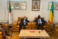 بصفته مبعوثا خاصا لرئيس الجمهورية..لعمامرة يصل إلى مالي في زيارة عمل