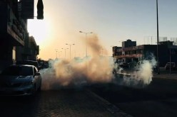 الشرطة البحرينية تفرق متظاهرين من أمام سفارة الكيان الإسرائيلي