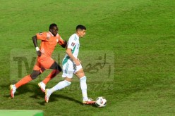 بالصور.. الخضر مُتفوقون في الشوط الأول بصعوبة أمام النيجر