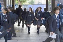 بريطانيا: تطبيق “بصمة الوجه” على طلاب المدارس لتقديم الطعام