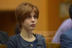 انطلاق المحاكمة.. فرعون تدخل القاعة بكمامة سوداء ووجه شاحب