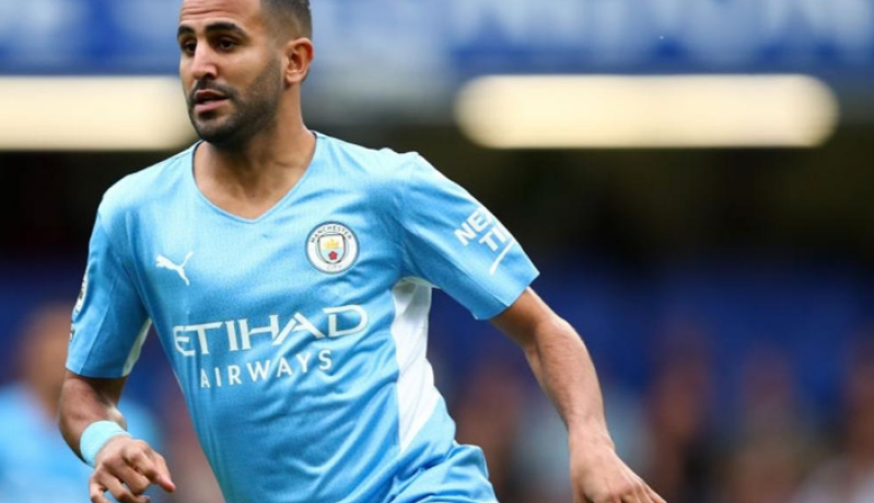 محرز بديلا في مواجهة برايتون