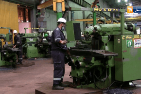 الحكومة تغازل الشركات في قانون المالية 2022 لتوسيع الوعاء الضريبي