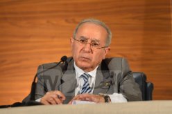 لعمامرة يؤكد على تضامن الجزائر اللامشروط في دعم مالي