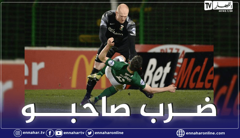 بالفيديو.. حارس مرمى يعتدي بالضرب على زميله لتسببه في هدف