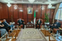 وزير الصحة يلتقي النقابة الوطنية للممارسين الأخصائيين في الصحة العمومية