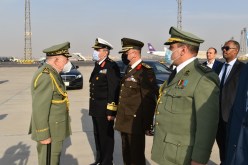 الفريق شنقريحة يحل بالعاصمة المصرية القاهرة