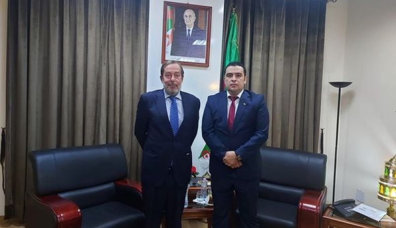 وزير الصيد البحري يستقبل سفير إسبانيا لدى الجزائر