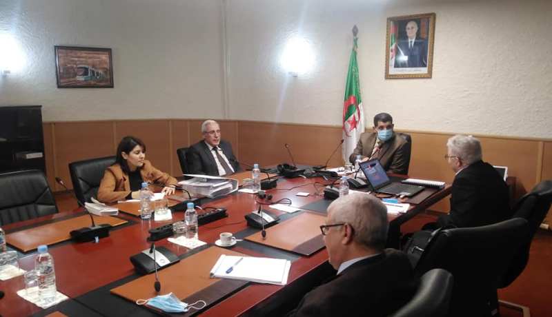 بكاي يؤكد على ضرورة فتح “نقاش واسع” لتحيين القانون البحري