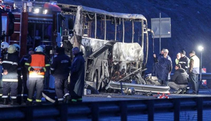 صادم.. وفاة 45 شخصا حرقا في حادث حافلة ببلغاريا