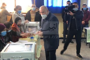 الفريق شنقريحة يدلي بصوته في الإنتخابات المحلية