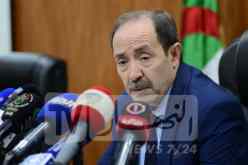 وزير التربية عبد الحكيم بلعابد: “أبواب الوزارة مفتوحة.. ونسعى لحلّ كل مشاكل القطاع”