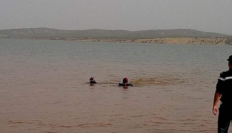 سوق أهراس: انتشال جثة الضحية الثاني في حادث غرق سيارة بسد ملاق