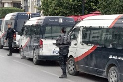 تونس: إطلاق النار على شابّ حاول اقتحام مقرّ وزارة الداخلية