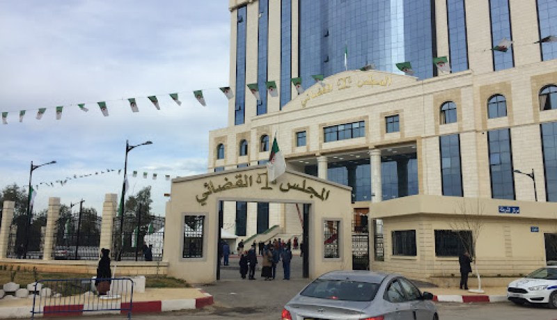 هكذا خطّط “داعش” لتفجير مقر رئاسة الجمهورية باستعمال عون حماية مدنية!