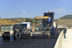 ناصري: إنجاز مشاريع الطرقات مرتبط بتوفر الإمكانيات المادية