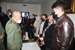 الفريق شنڨريحة يلقي النظرة الأخيرة ويترحم على اللواء فريد بجغيط بالمستشفى العسكري