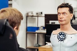 منح 200 ألف دولار لمن يبيع وجهه