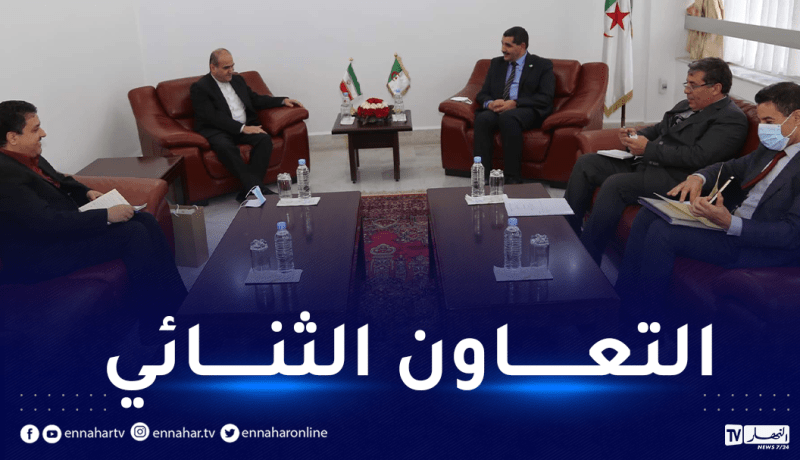 وزير النقل يتباحث مع السفير الإيراني تعزيز التعاون الثنائي بين البلدين