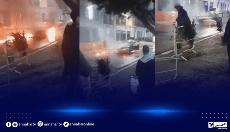 عنابة..احتراق سيارة وسط ساحة الثورة