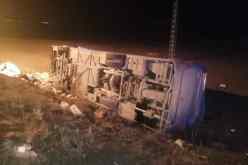 إصابة 19 طالبا في إنقلاب حافلة متوجهة من تيارت إلى تلمسان
