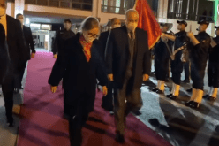 الوزير الأول أيمن بن عبد الرحمن ينهي زيارته ويغادر تونس