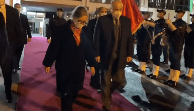 الوزير الأول أيمن بن عبد الرحمن ينهي زيارته ويغادر تونس