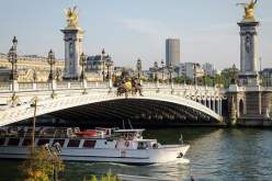 جزائريون يشترون عقارات في فرنسا بأسعار خيالية