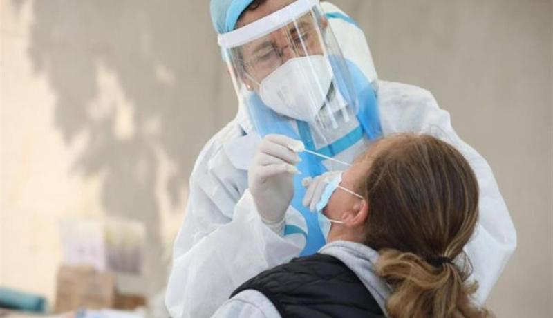 بريطانيا تسجل وفيات بالمتحور أوميكرون