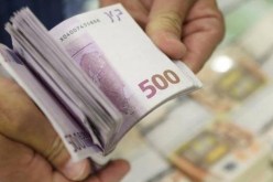 توقيف طالب جامعي بالمطار لحيازته 2500 أورو بدون سند بنكي