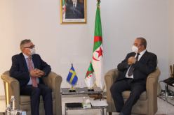 وزير الصناعة يؤكد على تعزيز الشراكة الصناعية مع السويد