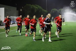 بالفيديو.. المنتخب الوطني يجري أول حصة تدريبية بالدوحة