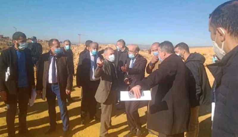 الشلف: الوالي يقف على سيير الأشغال بالقطب السكني الجديد بالكفافسة