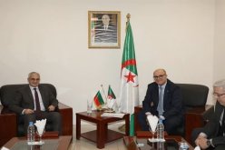 وزير الانتقال الطاقوي يبحث مع سفير بلغاريا سبل تعزيز التعاون الثنائي