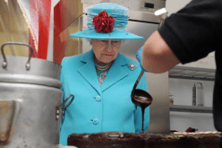 تعرف على أغرب الوظائف داخل القصر الملكي في بريطانيا