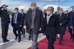 الوزير الأول يصل إلى تونس في زيارة عمل